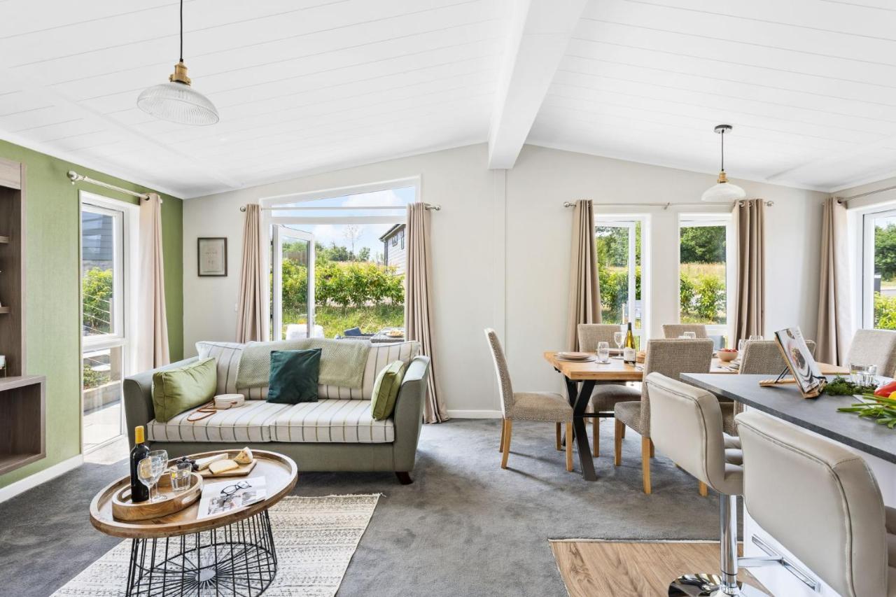 Rose Lodge, 21 Roadford Lake Lodges Lifton Eksteriør bilde