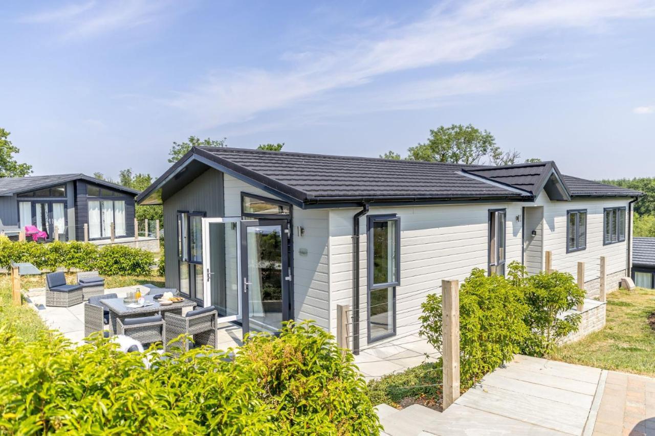 Rose Lodge, 21 Roadford Lake Lodges Lifton Eksteriør bilde