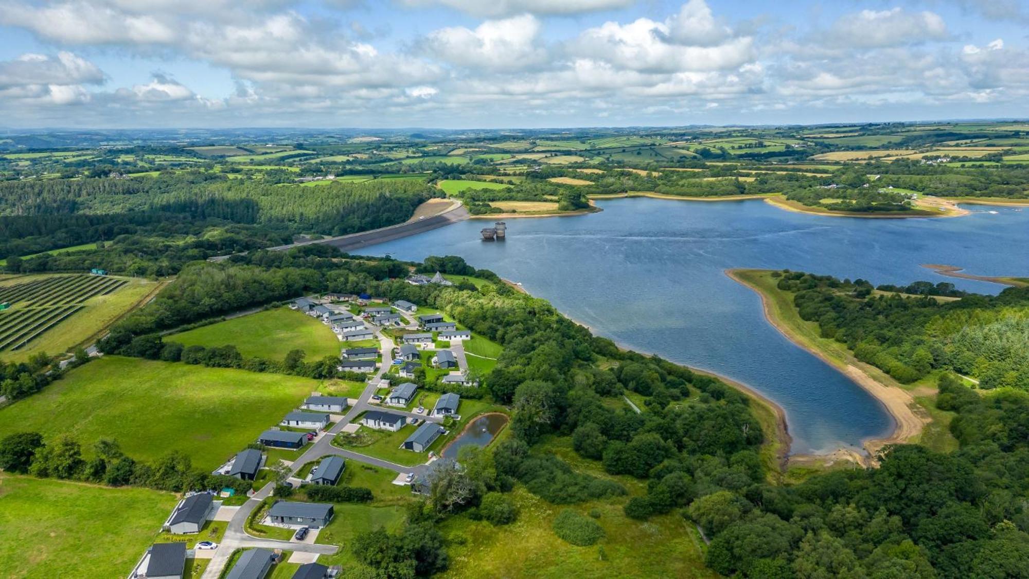 Rose Lodge, 21 Roadford Lake Lodges Lifton Eksteriør bilde